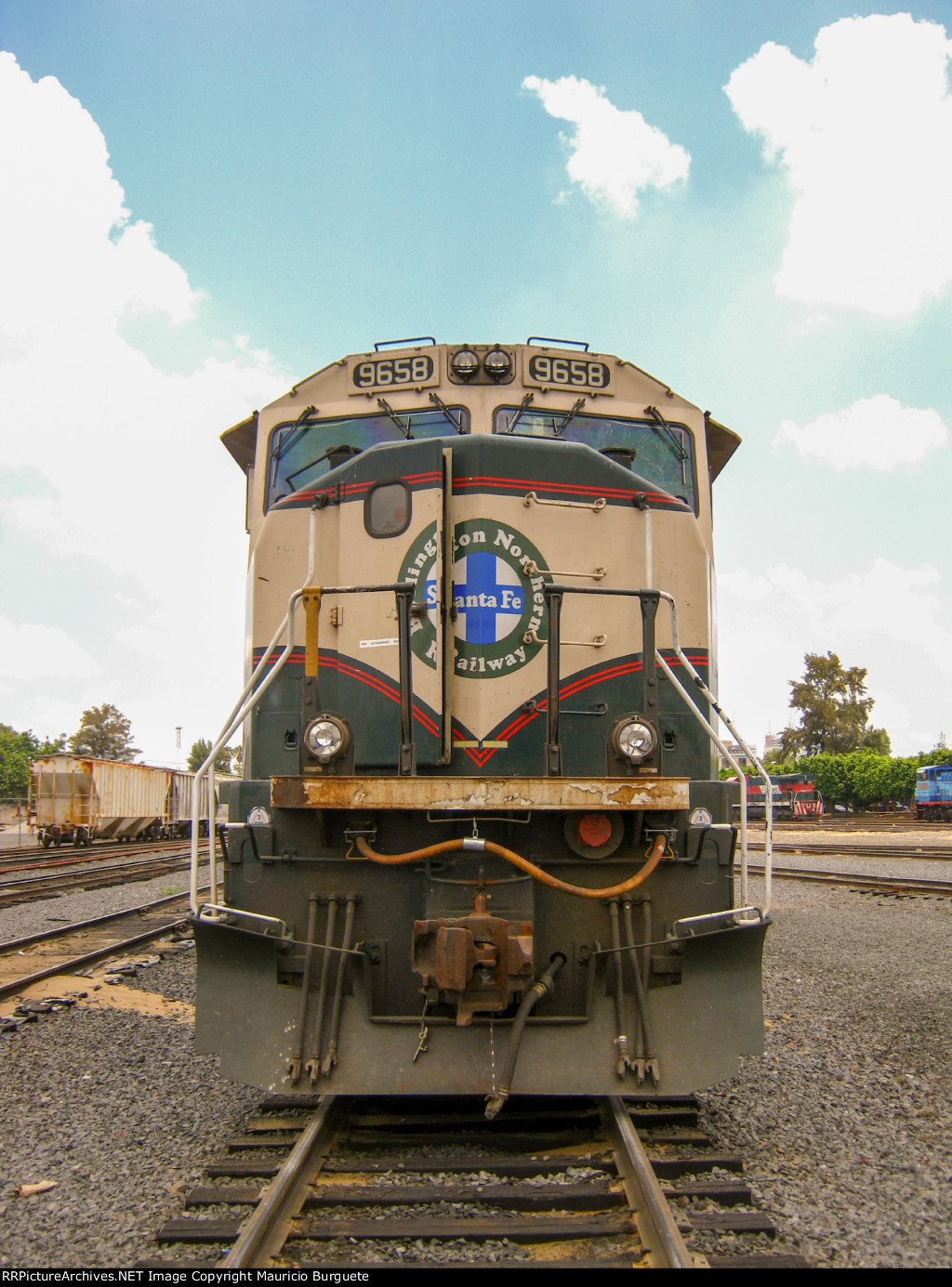 BNSF SD70MAC Executive Locomotive